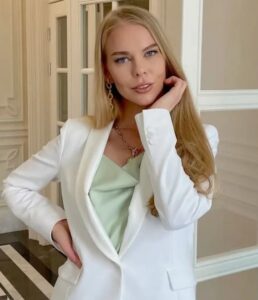 Мила Колоколова