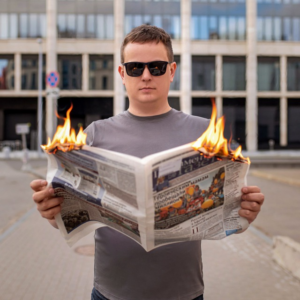 Максим Серяков